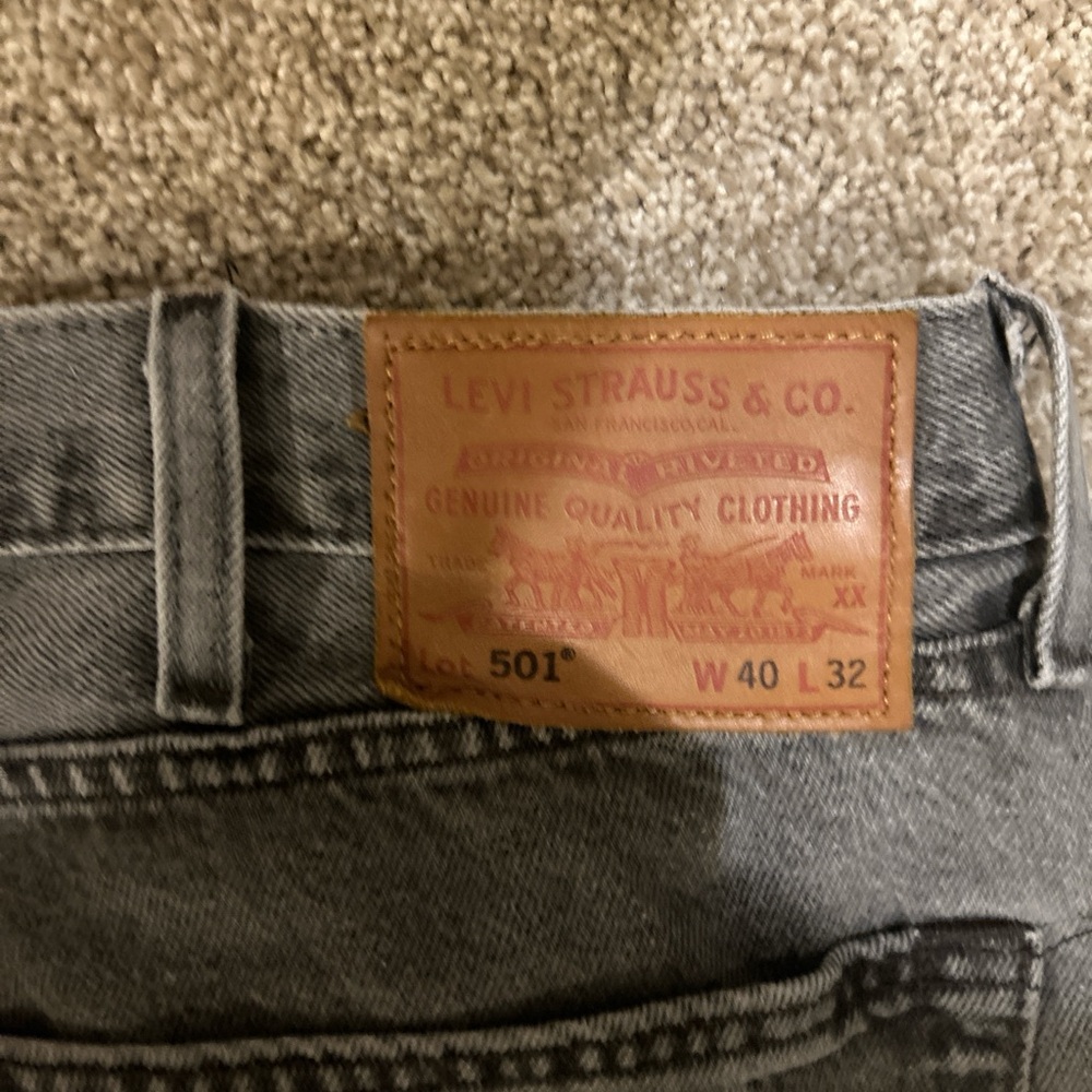 Levis 501 straight jeans 40W 32L
